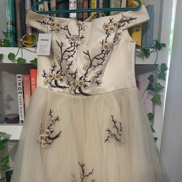 short corset back prom dress - Picture 2 of 5